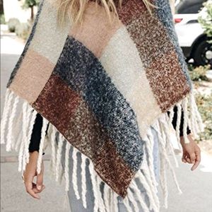 Color Block Tassel Poncho